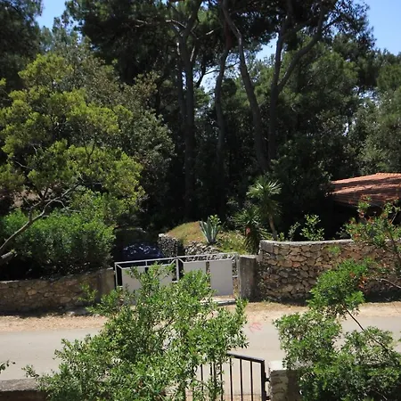 Seaside Holiday House Artatore, Losinj - 7937 *
